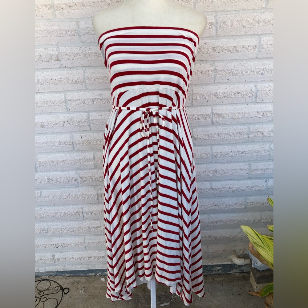Motherhood Maternity sz.L, white w/red stripes, strapless dress, belt, GUC